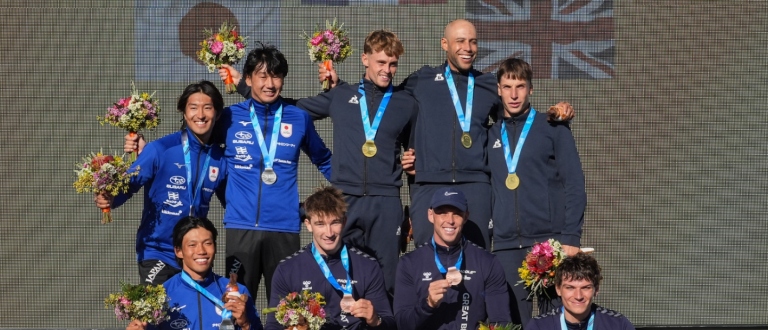 France podium Sydney 2025 kayak teams